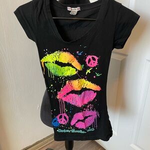 Black Graphic Kiss-Print Tee with Neon Accents - Size S